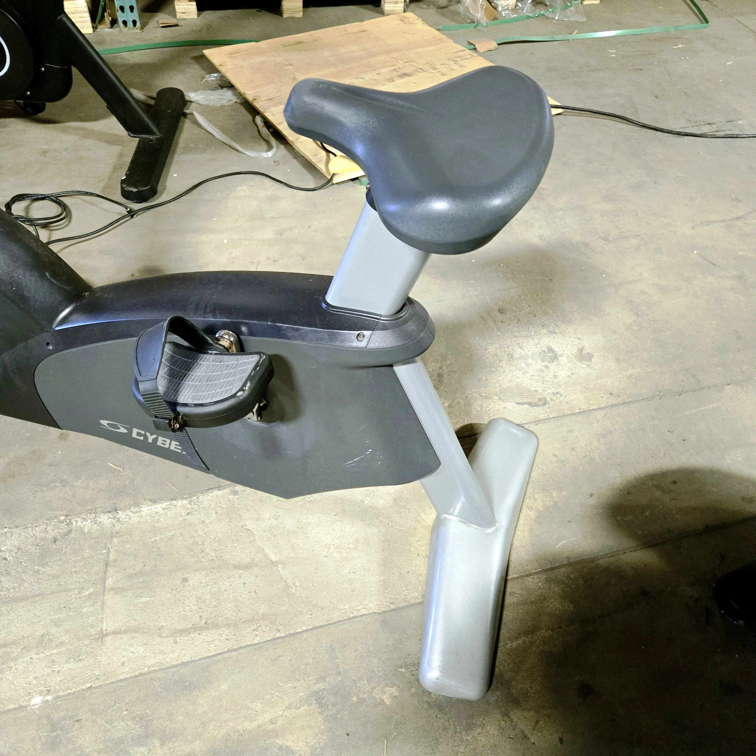 Cybex Upright Bike 525C Exercise Bike