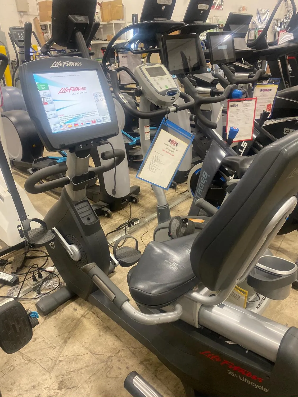 Life Fitness 95R Engage Recumbent Bike - Used