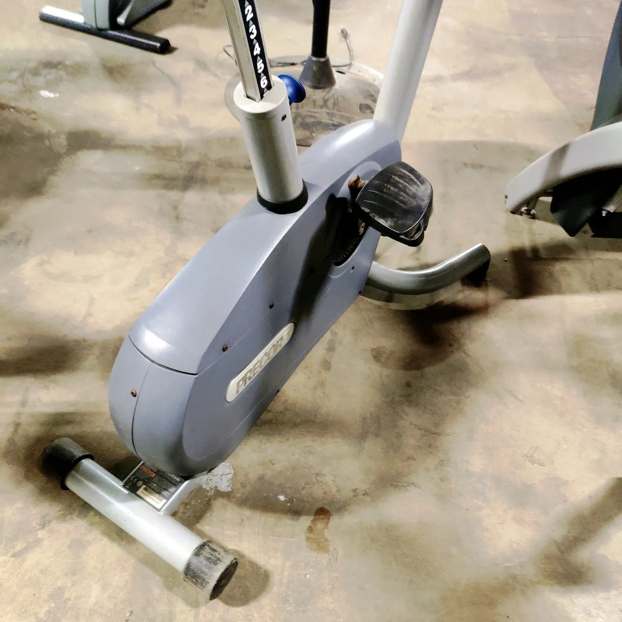 Precor Upright Exercise Bike 846i Commercial Grade