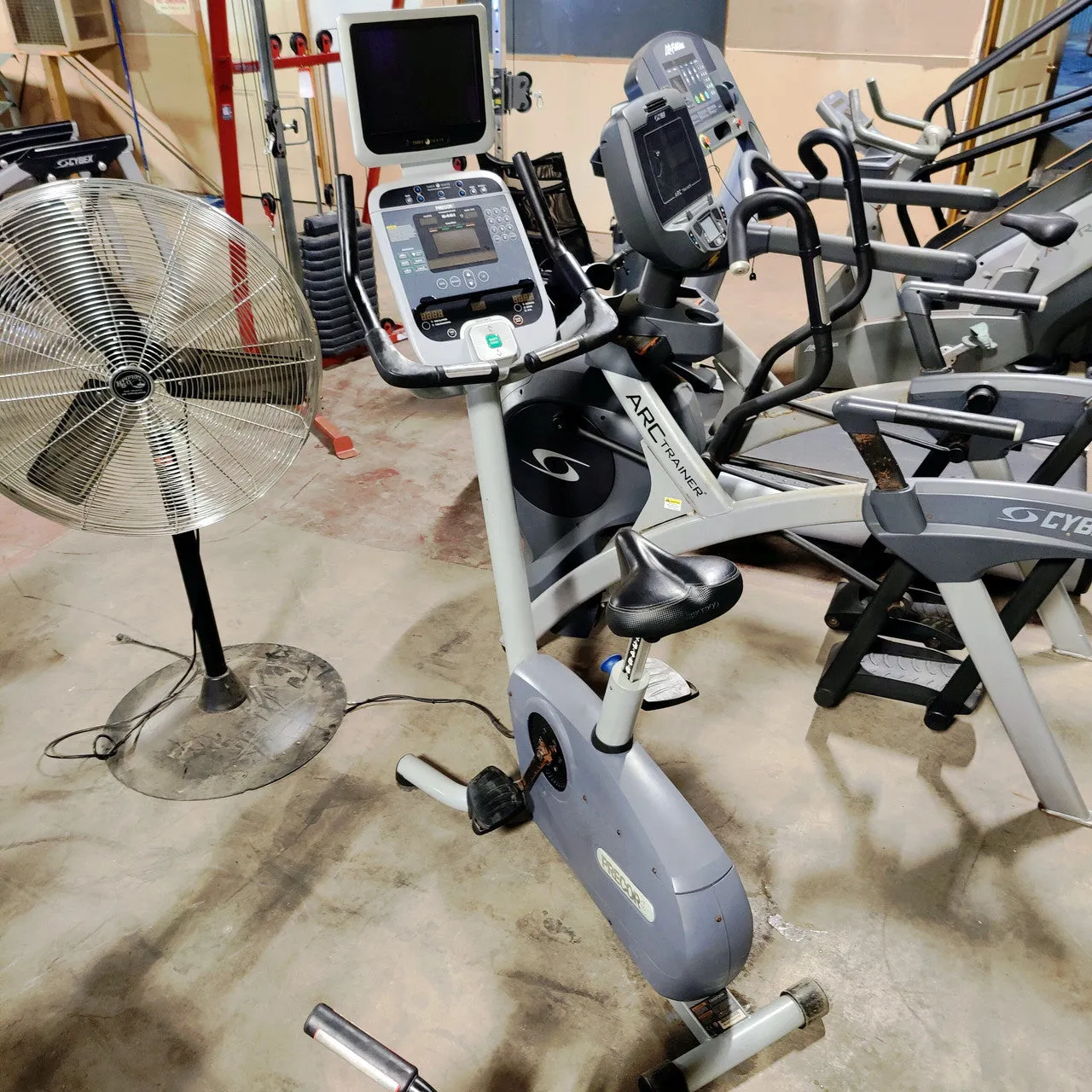 Precor Upright Exercise Bike 846i Commercial Grade