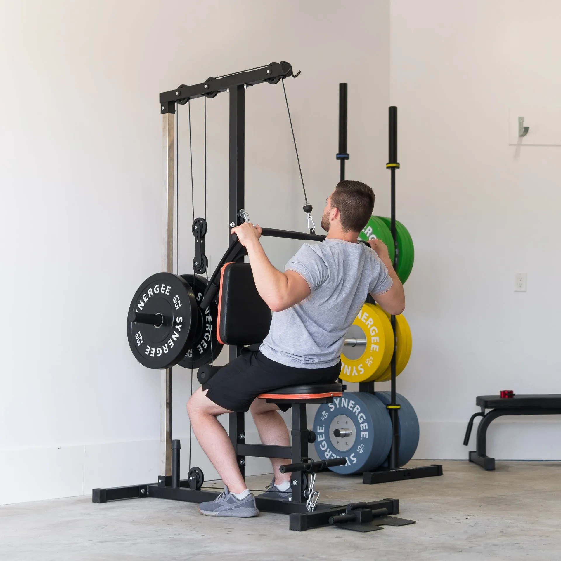 Synergee Lat Pulldown Machine